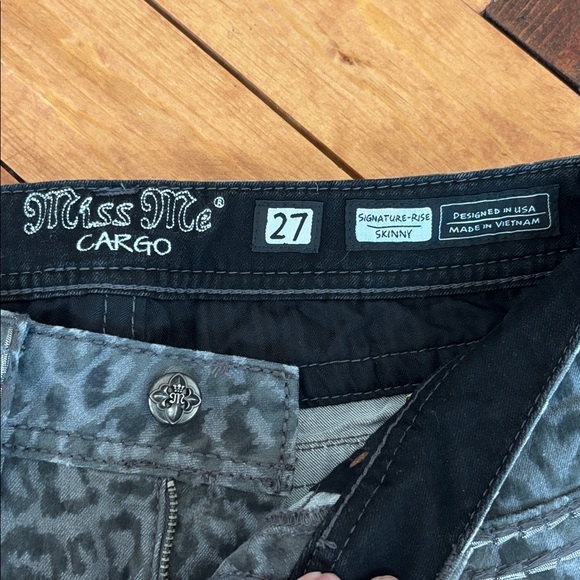 ✨Miss Me Cargo Women's Signature Rise Skinny Jeans✨ - Picture 5 of 5